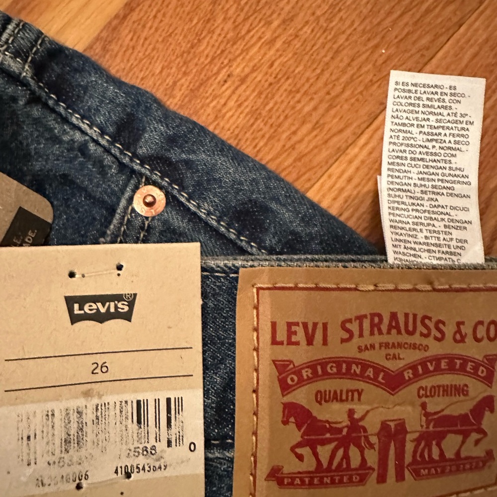 Levi’s low pro mid rise straight leg - Picture 2 of 4